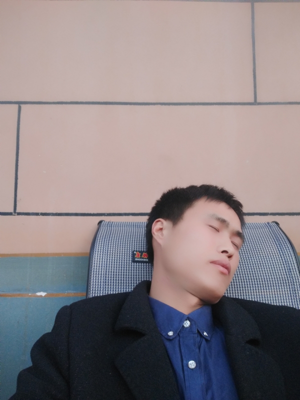 有钱爱情才能长久的第一张照片--江西中老年相亲网