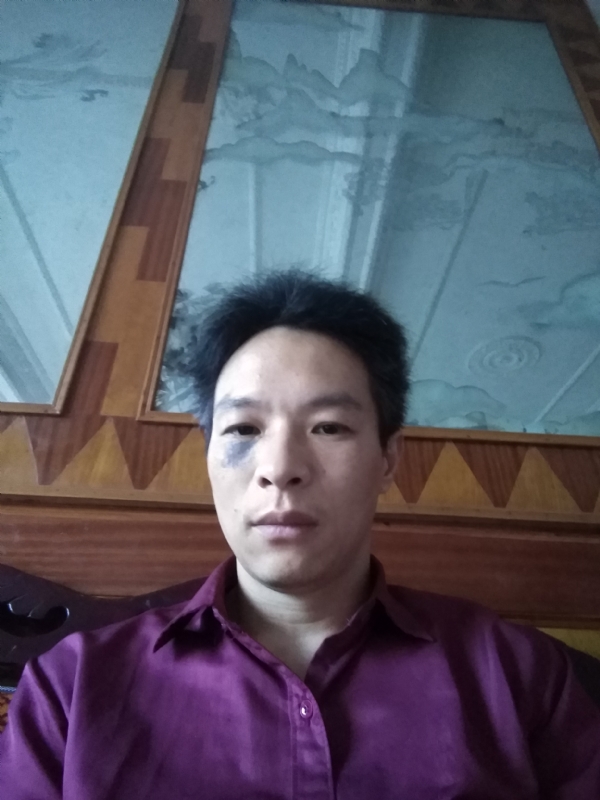 风中落叶的第一张照片--江西中老年相亲网