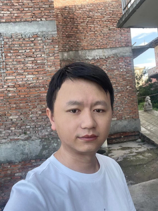 行人的第一张照片--江西中老年相亲网